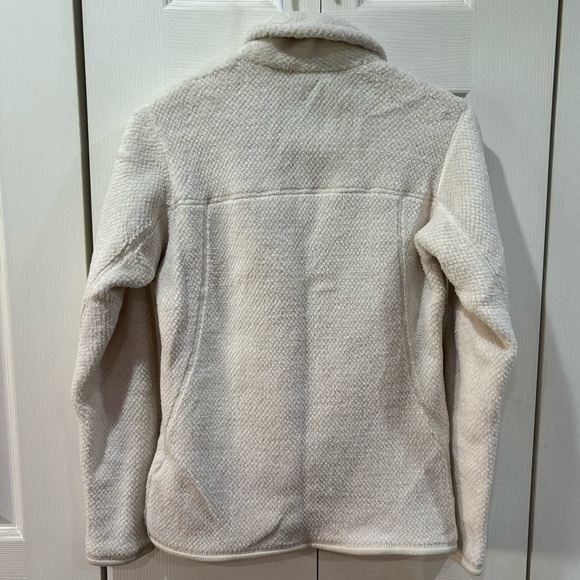 PATAGONIA Women’s Re-Tool Snap-T Fuzzy Pullover Fleece - white/cream, size S - Picture 7 of 8